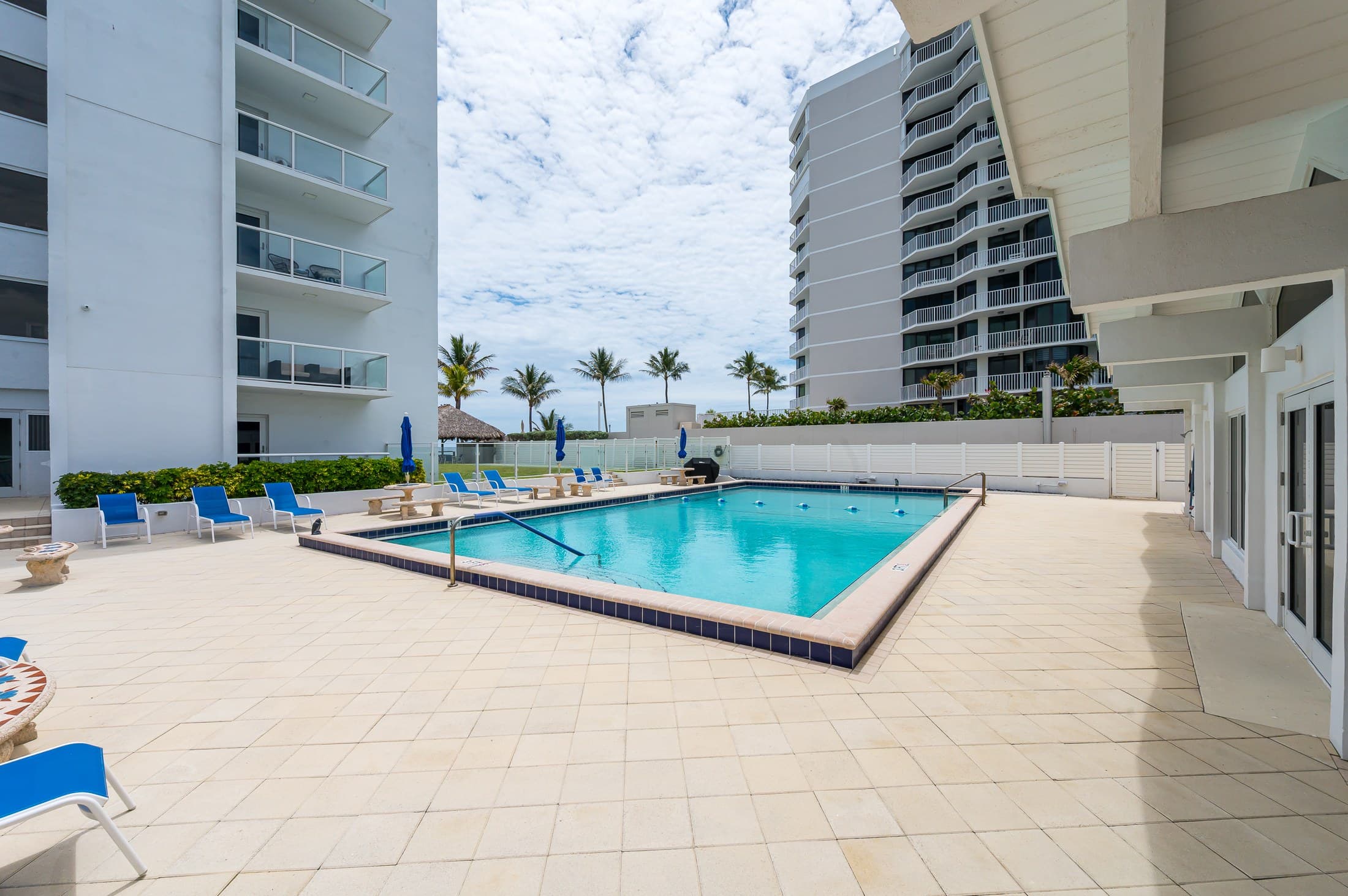 Resort-style pool at Highland